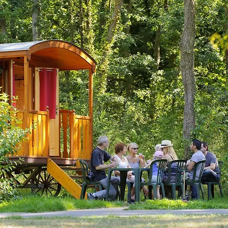 Prázdninový dům Roulottes De Le Roi Bois-le-Roi (Seine-et-Marne)